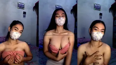 Quensaa Pamer Dada Besar Di MangoLive Becek